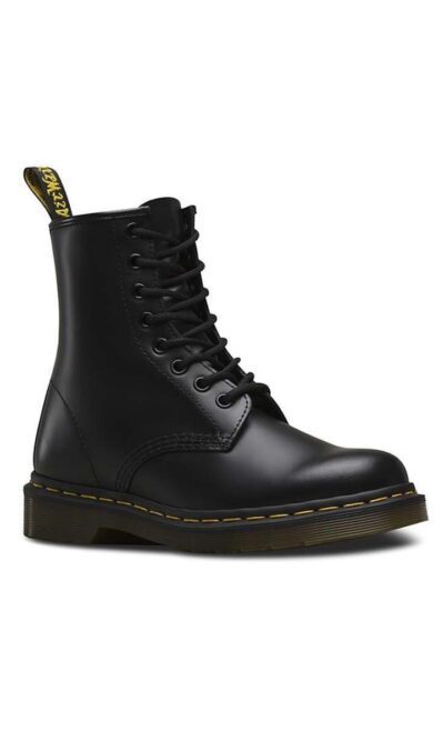 dr martens 1460 black smooth 8 eye boot front view